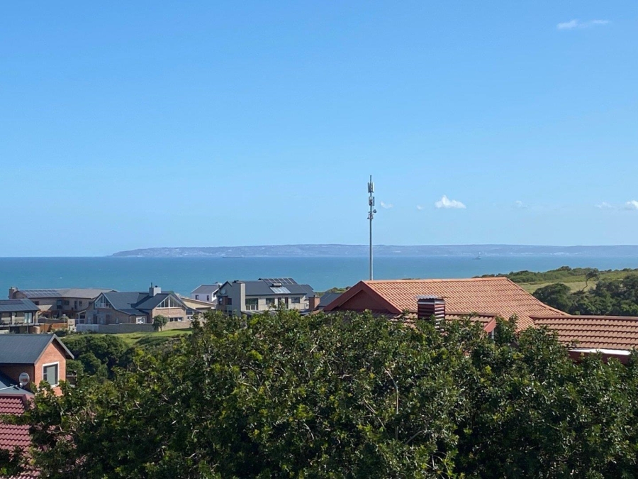 4 Bedroom Property for Sale in Outeniqua Strand Western Cape